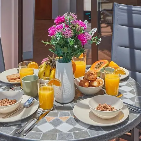 Casa Maria Duplex With Sea & Mountain Views, 15 Minutes Walk From The Marina Rubicon Vakantiehuis *