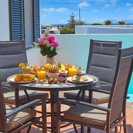 Casa Maria Duplex With Sea & Mountain Views, 15 Minutes Walk From The Marina Rubicon Vakantiehuis Playa Blanca (Lanzarote)
